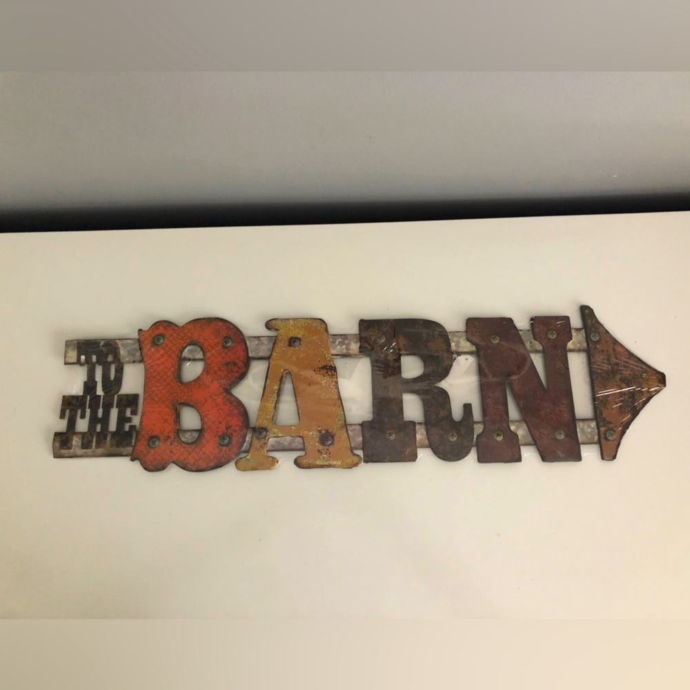 “To the barn”. Wall hanging